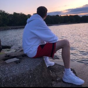 Meet your Posher, Jason